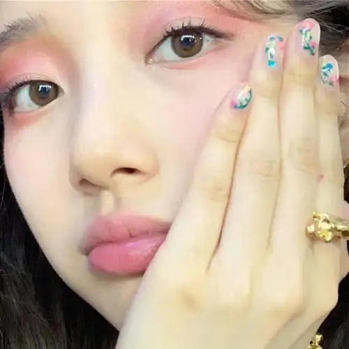 kpop头像第九十三弹(裴秀智篇) "夕阳总会落在你的身上,你也会快乐一