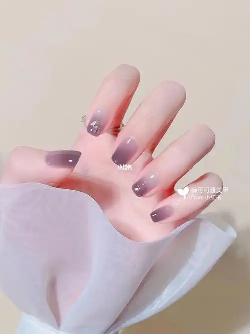 冰透葡萄紫温柔梦幻渐变贝壳美甲