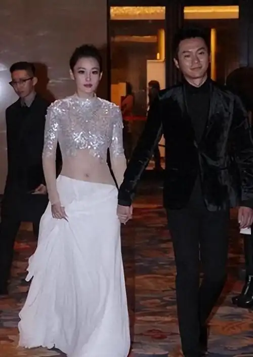 回顾"猛虎"何捷:用6年时间证明张馨予是全世界传统的女人