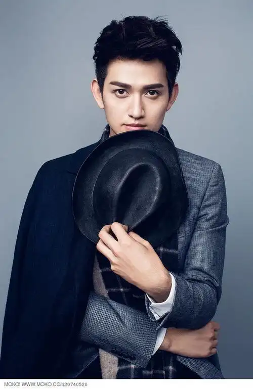 马可 国籍:中国 民族:回族出生:1990年2月9日 河南商丘信息:o型