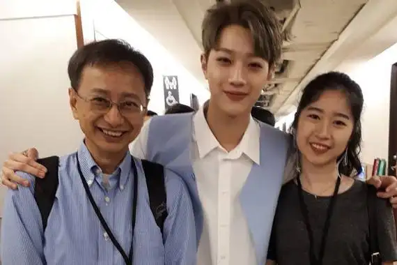 赖冠霖个人资料超高颜值爸爸妈妈得有多好看