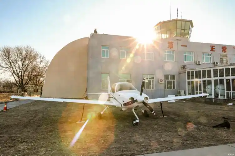 八达岭机场怎么会没有飞机呢