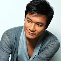 香港演员罗嘉良帅气头像最适合穿西服的男士