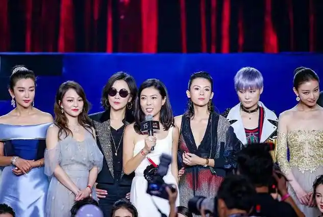 8组顶级明星同框!迪丽热巴同框龚俊,李现同框赵丽颖,唐嫣