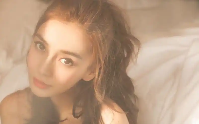 angelababy性感深v薄纱裙图片桌面壁纸