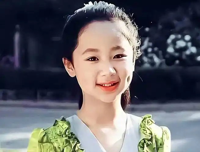 杨紫_成长_大后寿寿花