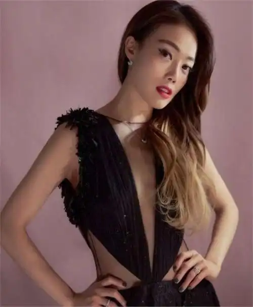 善恶到头终有报37岁未婚生子的王子文已走上另一条道路