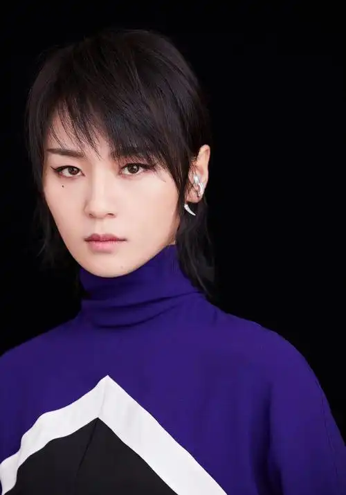 有种"意外"叫周笔畅整容,本来照着杨幂整,事实却美成了刘诗诗|超级女