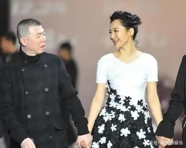 年过半百的许晴情路波折,传闻插足富商家庭,现如今没人敢娶?