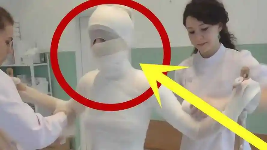 妙龄少女自愿被制成木乃伊背后原因令网友大赞