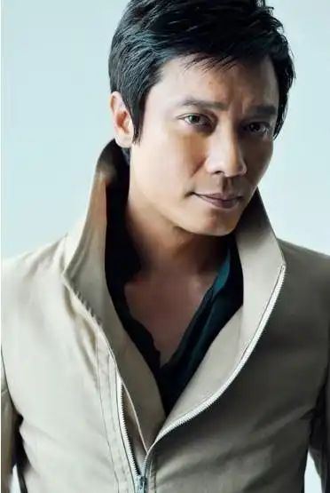 年12月16日生于中国 a target="_blank" href="/item/香港/128775"