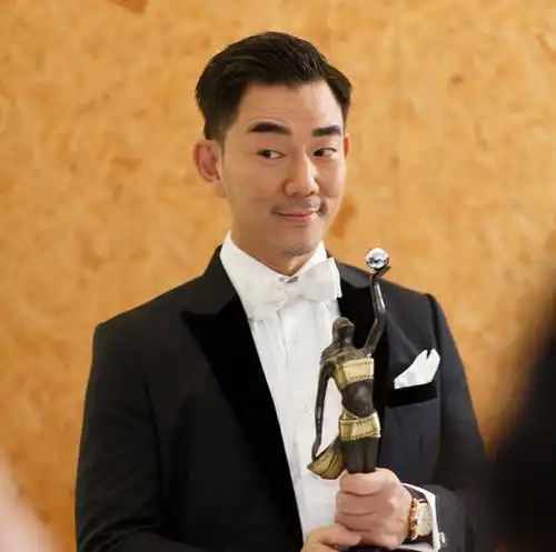 任贤齐表情搞怪.