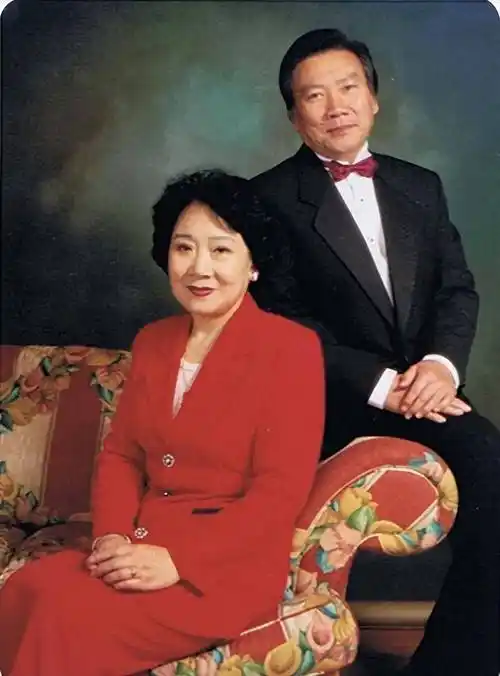 歌唱家姜嘉锵:将师生恋修成正果,晚年给初恋妻子包""