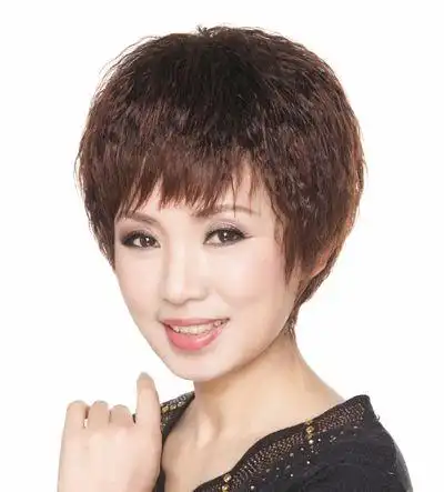 老年女性短发锡纸烫 老人烫发发型图片(2)