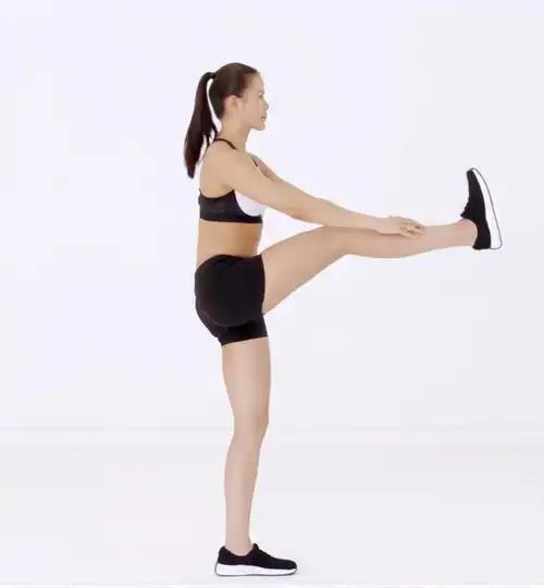 甜美性感女神杨蓉39岁依旧让自己发着光蜜桃身材真诱人