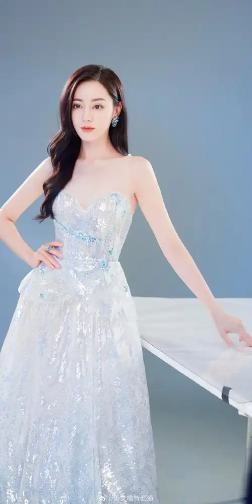 迪丽热巴高清写真