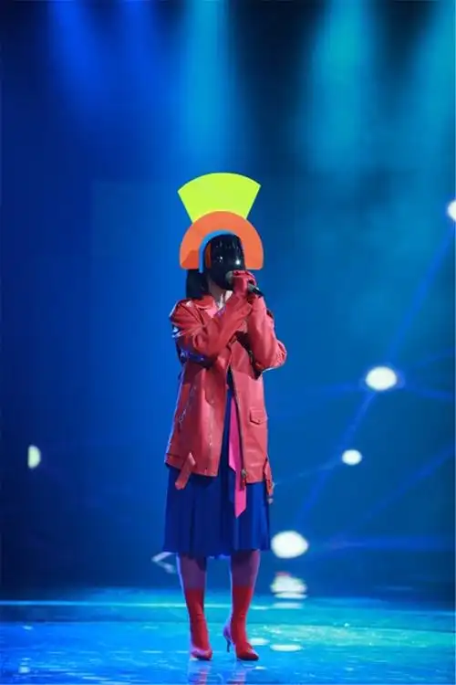 《蒙面唱将》陈洁仪:不沉溺过去 音乐贯穿始终