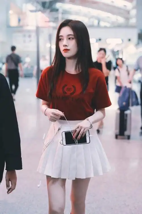 夏天短裙怎么搭四千年美女鞠婧祎来教你随便一套都能a到爆