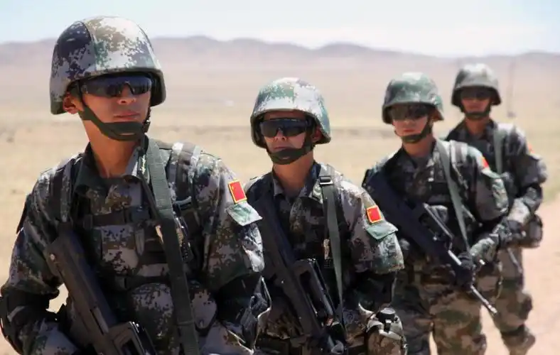 美国士兵都有防弹衣护身,中国解放军却极少会穿,为什么?_网易订阅