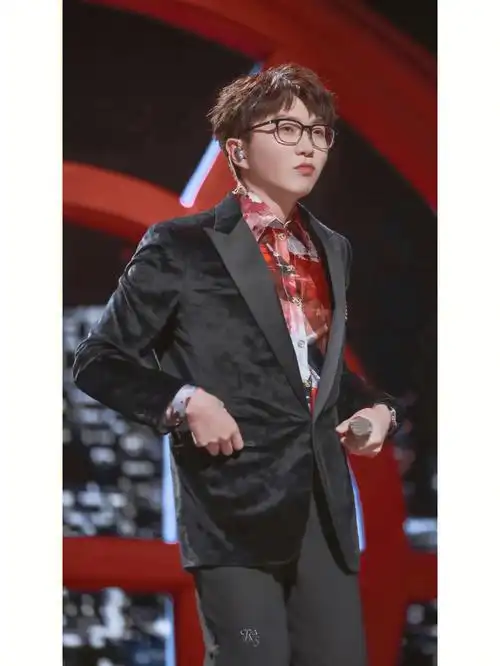 毛不易这套壁纸帅死了好吗