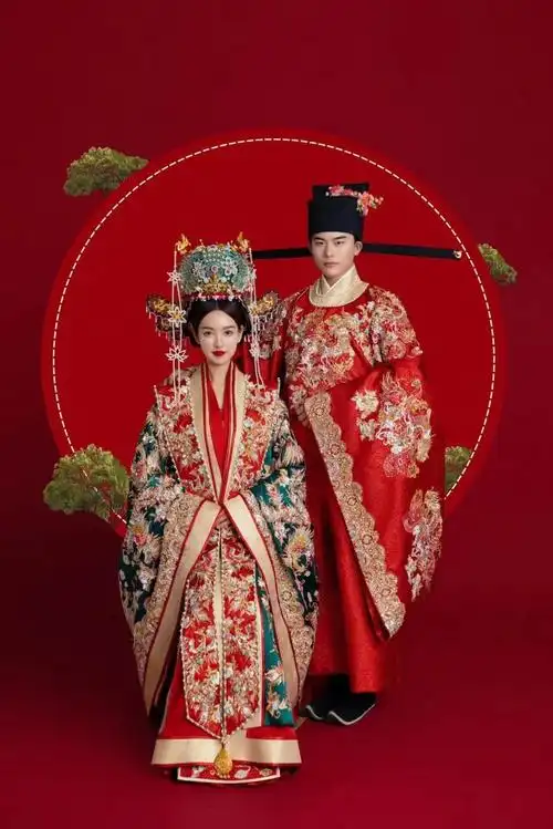 宋制汉服婚服金宝红男绿女拖尾嫁衣凤冠霞帔定制中式婚礼出租租赁