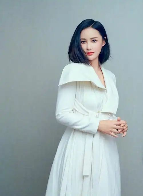 张歆艺回应产后身材走样的无奈感,道明赵丽颖迟迟不复出的原因