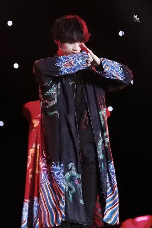 台风蜕变之战 丁程鑫