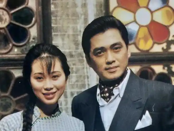 汤镇宗弟弟是汤镇业至今无绯闻将普通妻子宠成了宝