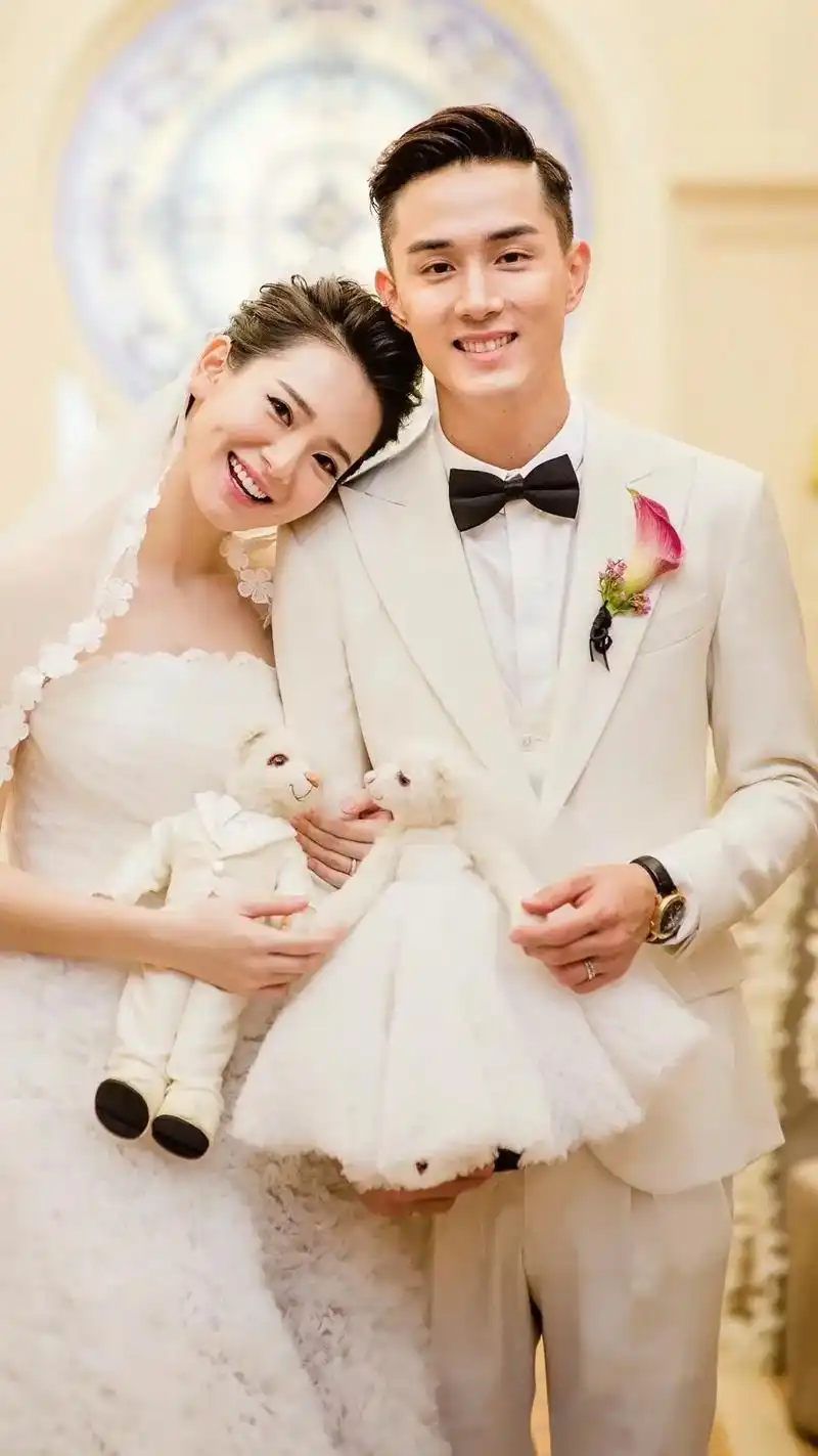 戚薇 #李承铉 #戚薇李承铉 #你看你拉住我的模样 - 抖音