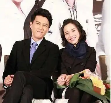 揭秘!于和伟,张嘉译,靳东的老婆大比拼,谁才是娱乐圈的"最佳