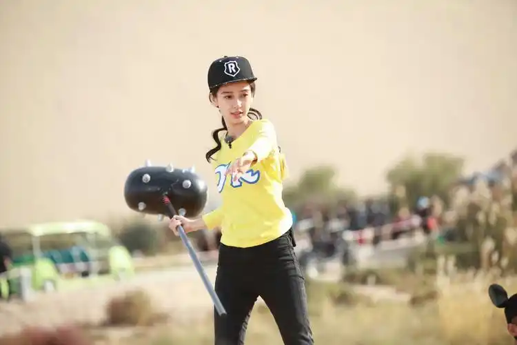 奔跑吧兄弟angelababy打地鼠