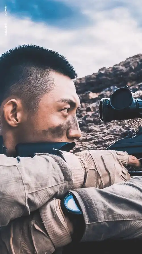 如何评价黄景瑜出演红海行动