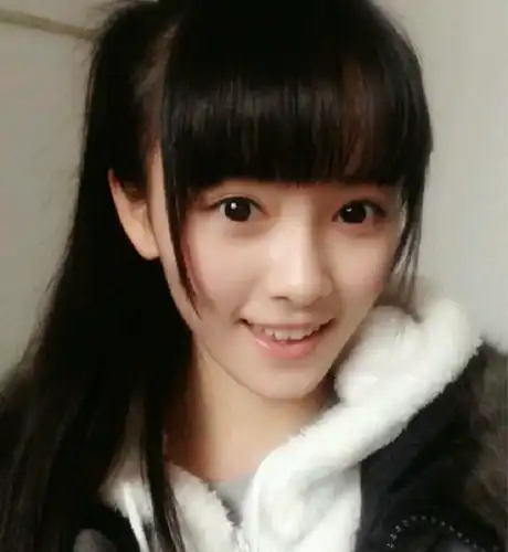 鞠婧祎自曝上学时没人追,学生时代照片流出,看完后相信了!