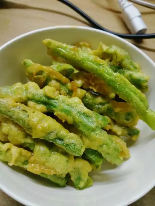 巨成功的酥炸豆角我在宿舍实现了做饭自由