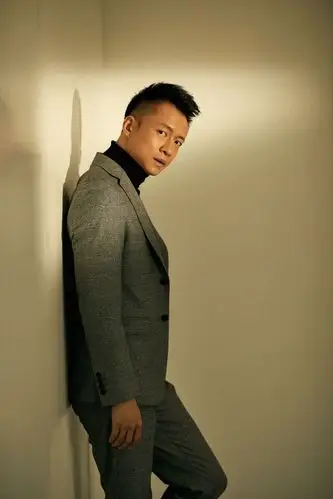 赫伯缔新郎装&优秀演员唐曾