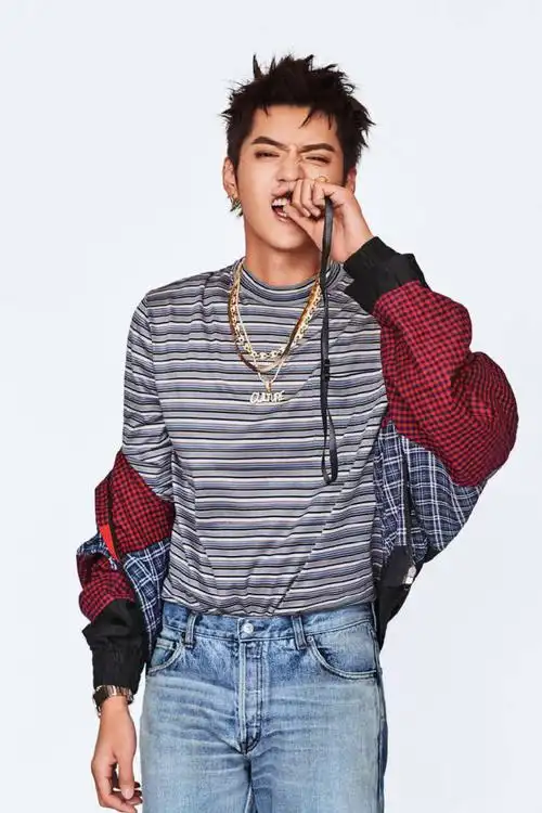 吴亦凡图片 吴亦凡帅气写真图片