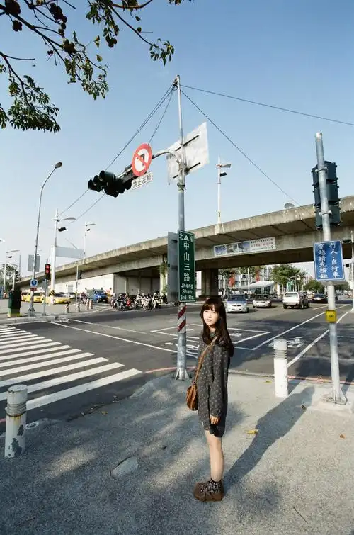 过路人尽若浮云