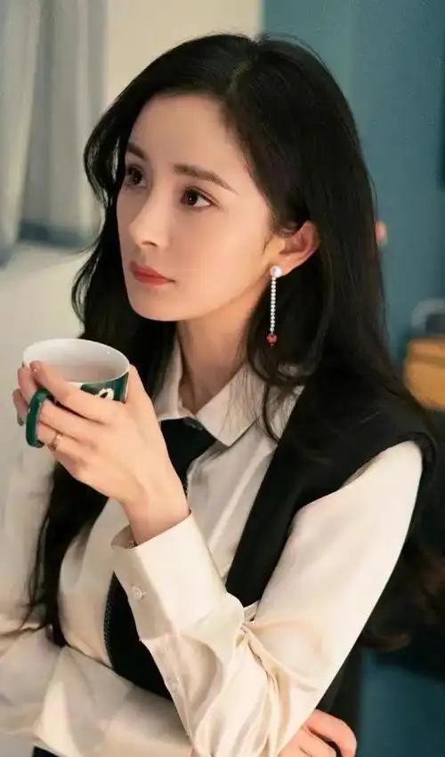 杨幂美丽的收藏图片_网易订阅