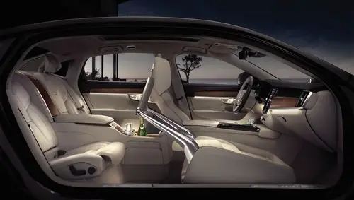 智者鉴豪华s90荣誉版携手全球首批车主亮相沃尔沃环球帆船赛