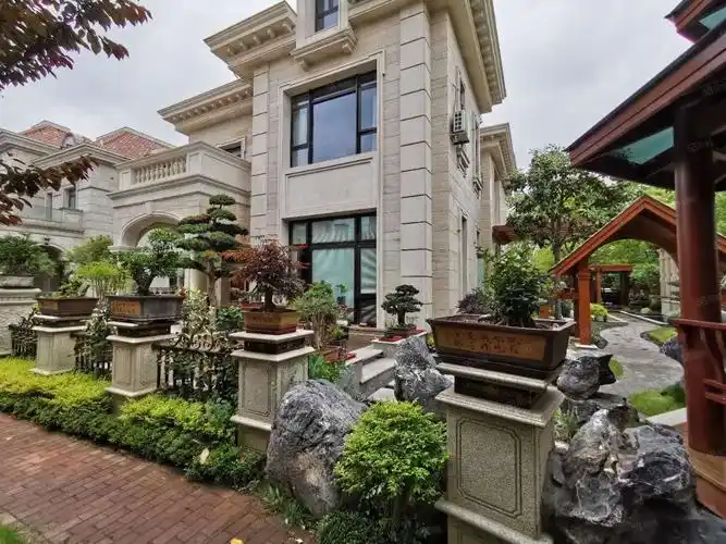 【11图】宝山高尔夫独栋别墅,送300平方花园,带燃气!