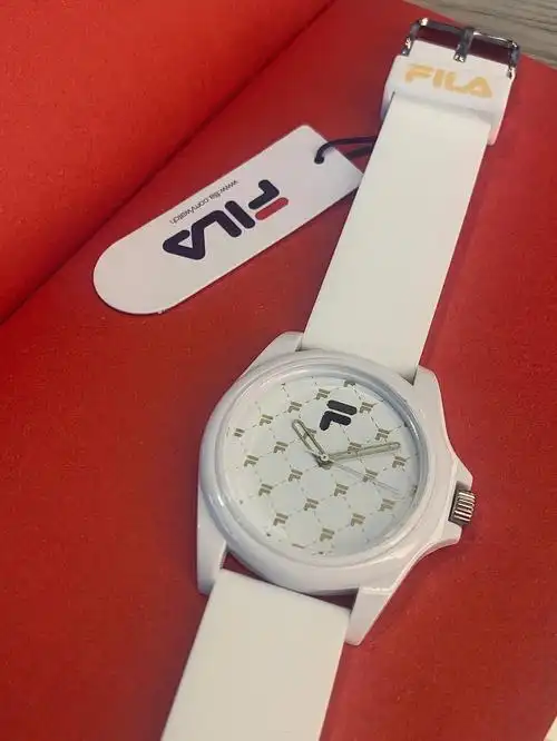 颜值爆表推荐fila斐乐老花限定手表