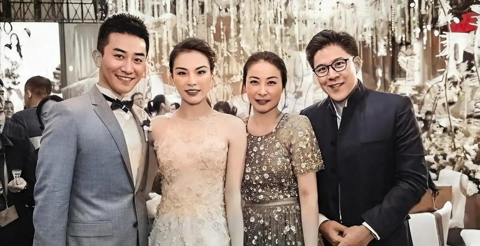 2012年,郭晶晶告诉吴敏霞:我老公哥哥霍启山对你一见钟情,你单身,你想