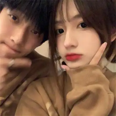 以女生为主的真人情侣头像