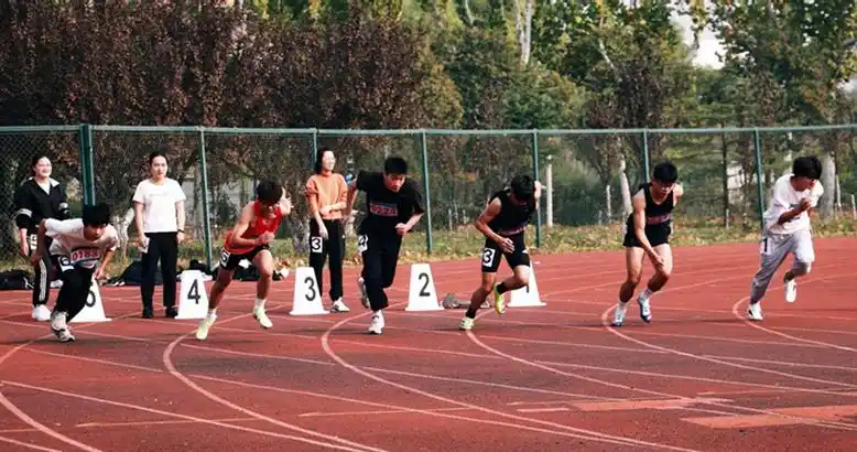 我校成功举行第三十七届运动会