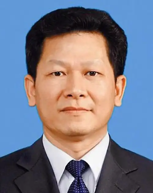 读创资料图片 图片来源:深圳政府在线 ▲李廷忠(深圳市人民政府党组