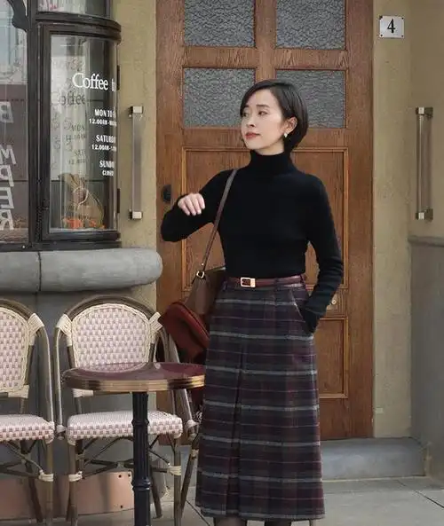 有一种惊艳叫大衣半身裙冬季穿温柔且时髦你学会了吗