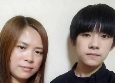 农村出身打工妹为培养儿子北漂易烊千玺妈妈到底有多拼