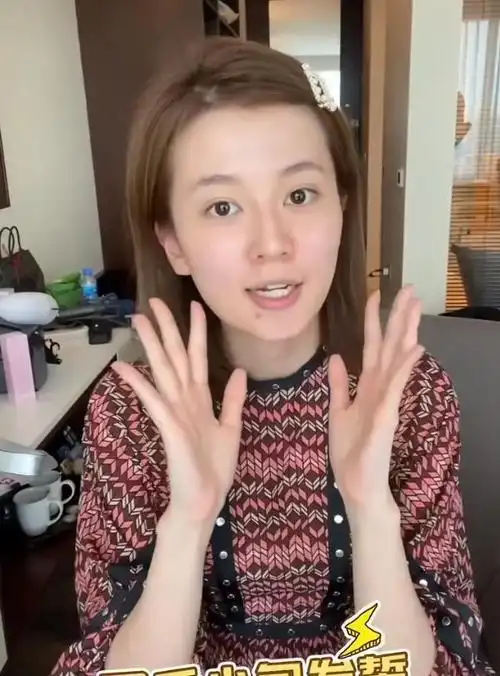 为证明自己没整容,乔欣全素颜出镜,看清脸的一瞬间粉丝懵了