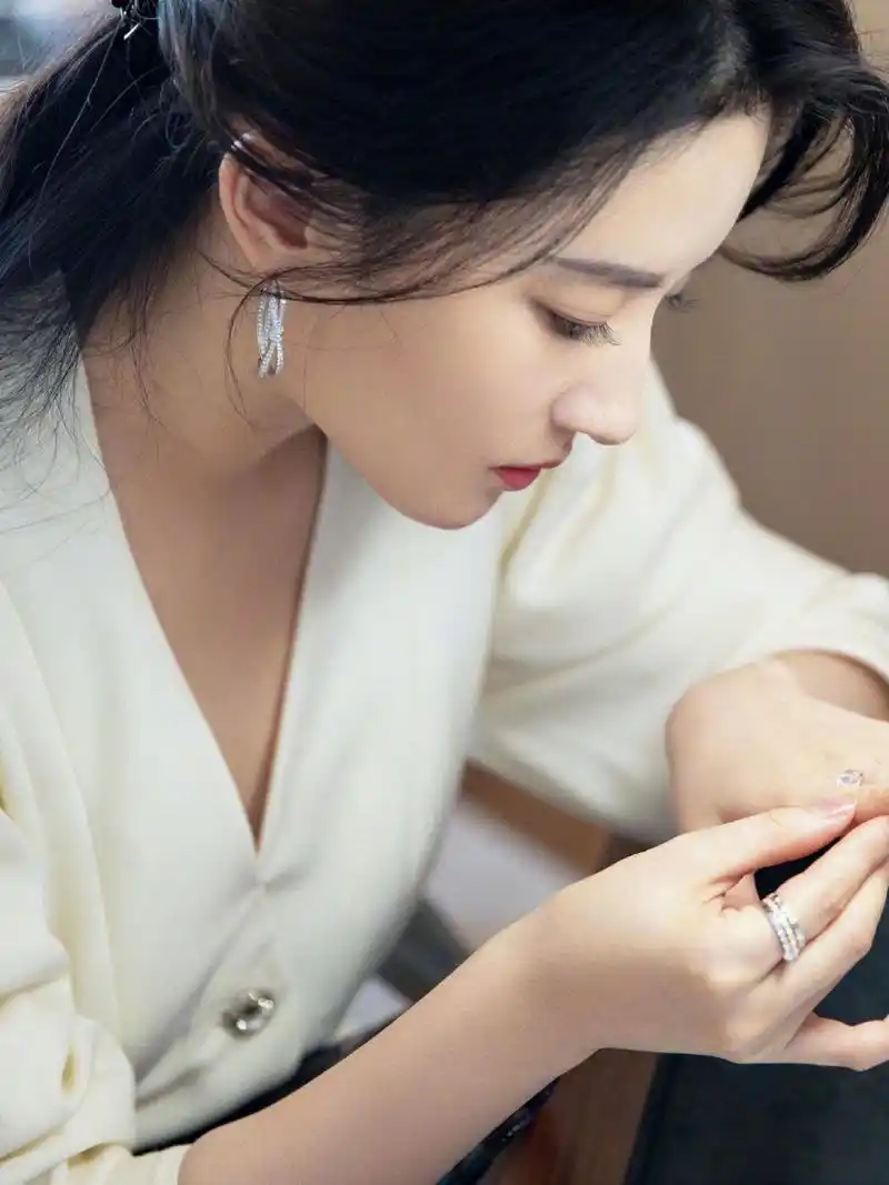 明星图集:刘亦菲