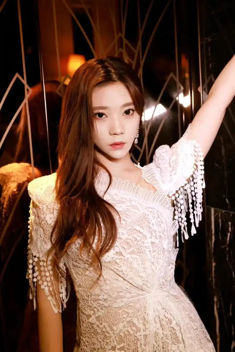 张紫宁 自从喜欢你92,我就脱离了地心引力,因为我的重心 - 抖音